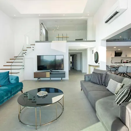 Lodos Suites & Rezidans מלון *