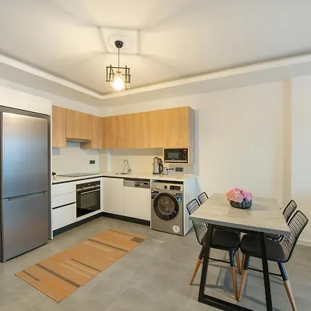 מלון Lodos Suites & Rezidans