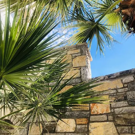 Lodos Suites & Rezidans מלון *