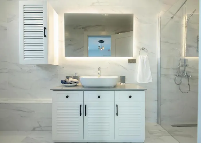 Ξενοδοχείο Lodos Suites & Rezidans