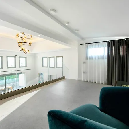 Lodos Suites & Rezidans Αλικαρνασσός